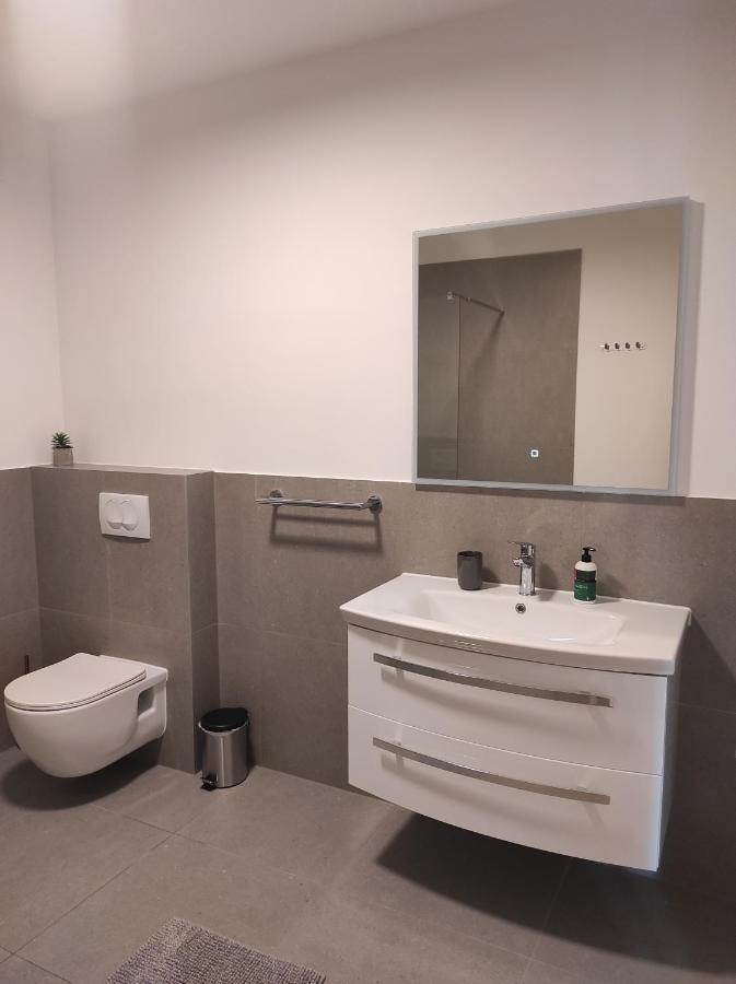 Apartmani Voljana กอร์จูลา ภายนอก รูปภาพ